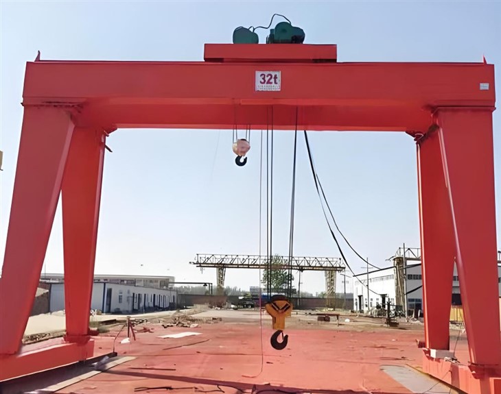 Double Girder Gantry Crane With Mobile Trolley