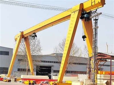 Una cornice da 15 tonnellate a caraccia a travetta singola